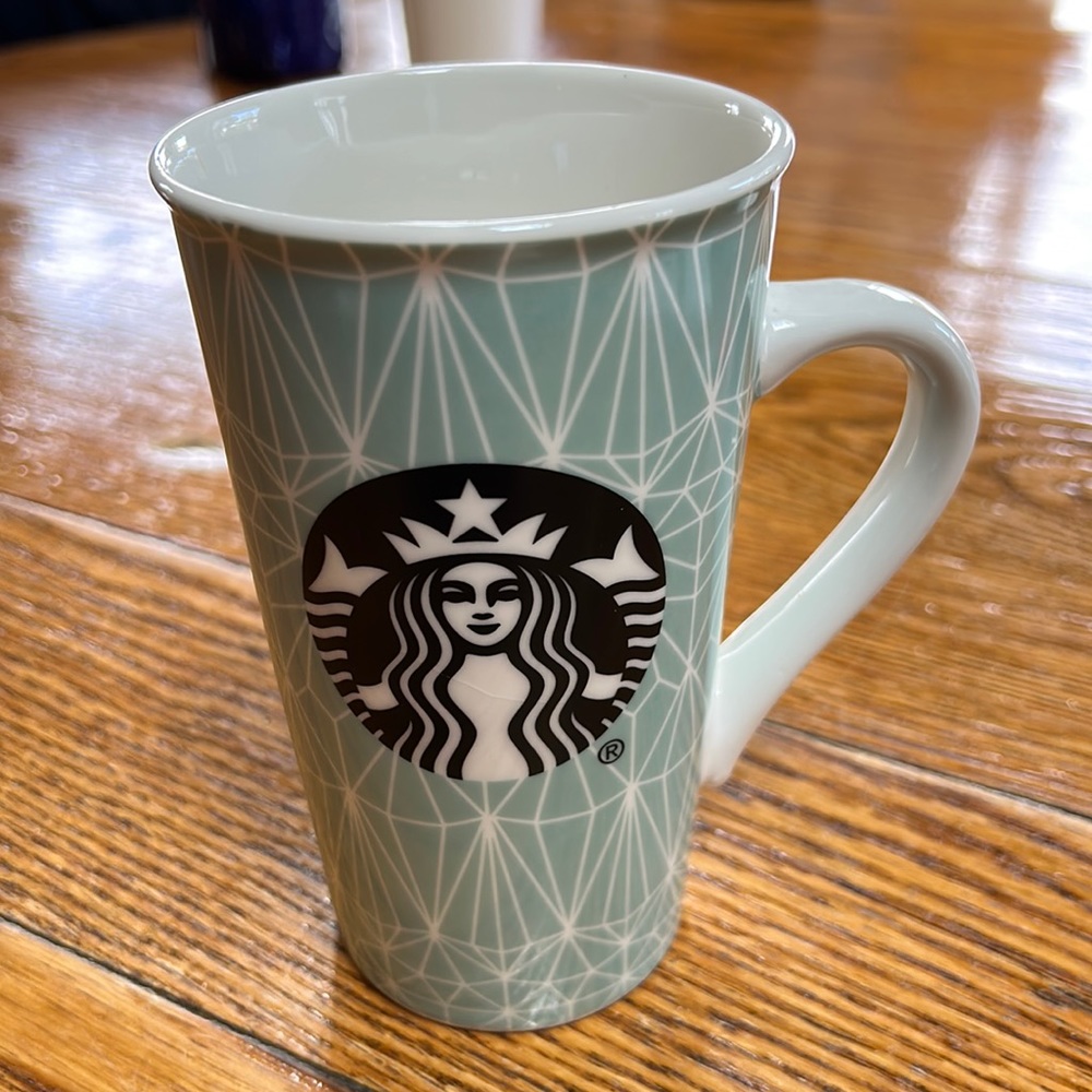 Starbucks Grande (16oz.) size ceramic mug in Geometric print w/me…